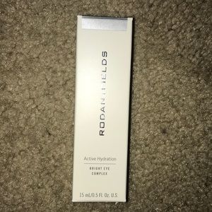 Active hydration bright eye complex